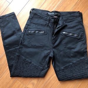 Black design jeans